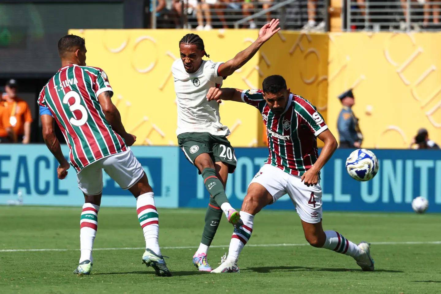 意甲巨头求购切尔西前锋，蓝军标价一个亿，英镑！